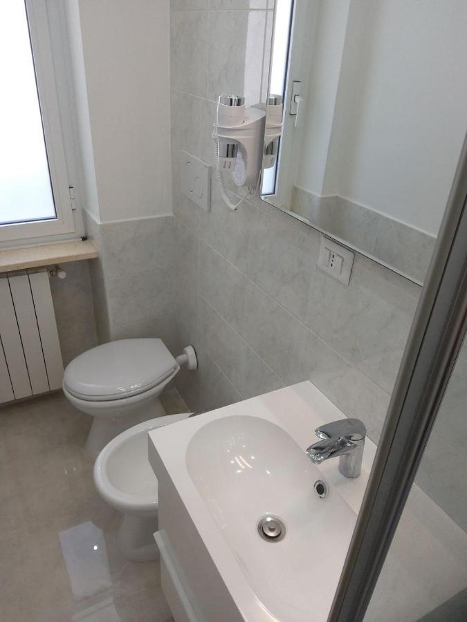 Mare Luna Apartment Бари Экстерьер фото
